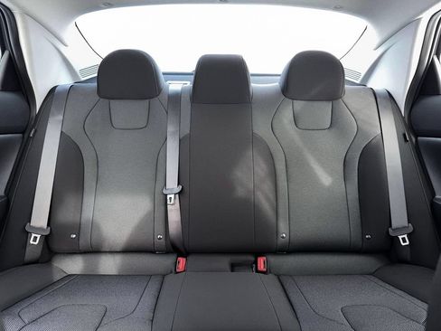 New 2026 Hyundai Elantra SE FWD image 16
