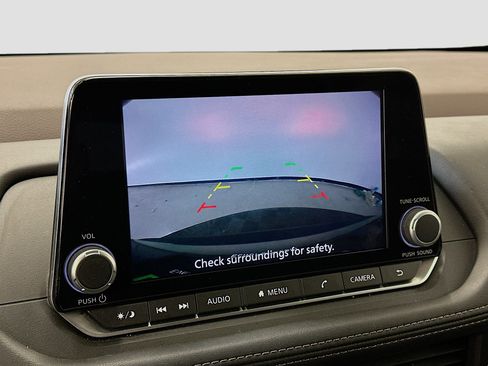 Used 2023 Nissan Rogue SV image 22