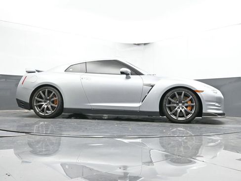 Used 2012 Nissan GT-R Premium AWD/4WD image 45