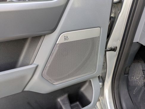 Used 2025 Ford F150 Lariat w/ Equipment Group 501A Mid image 13