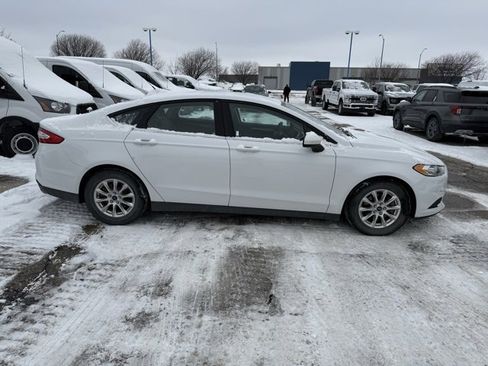 Used 2015 Ford Fusion S image 8