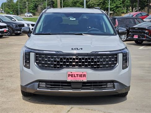 New 2025 Kia Carnival SX Prestige image 2