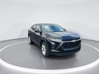 Used 2025 Chevrolet Trax LS w/ LS Convenience Package video 2