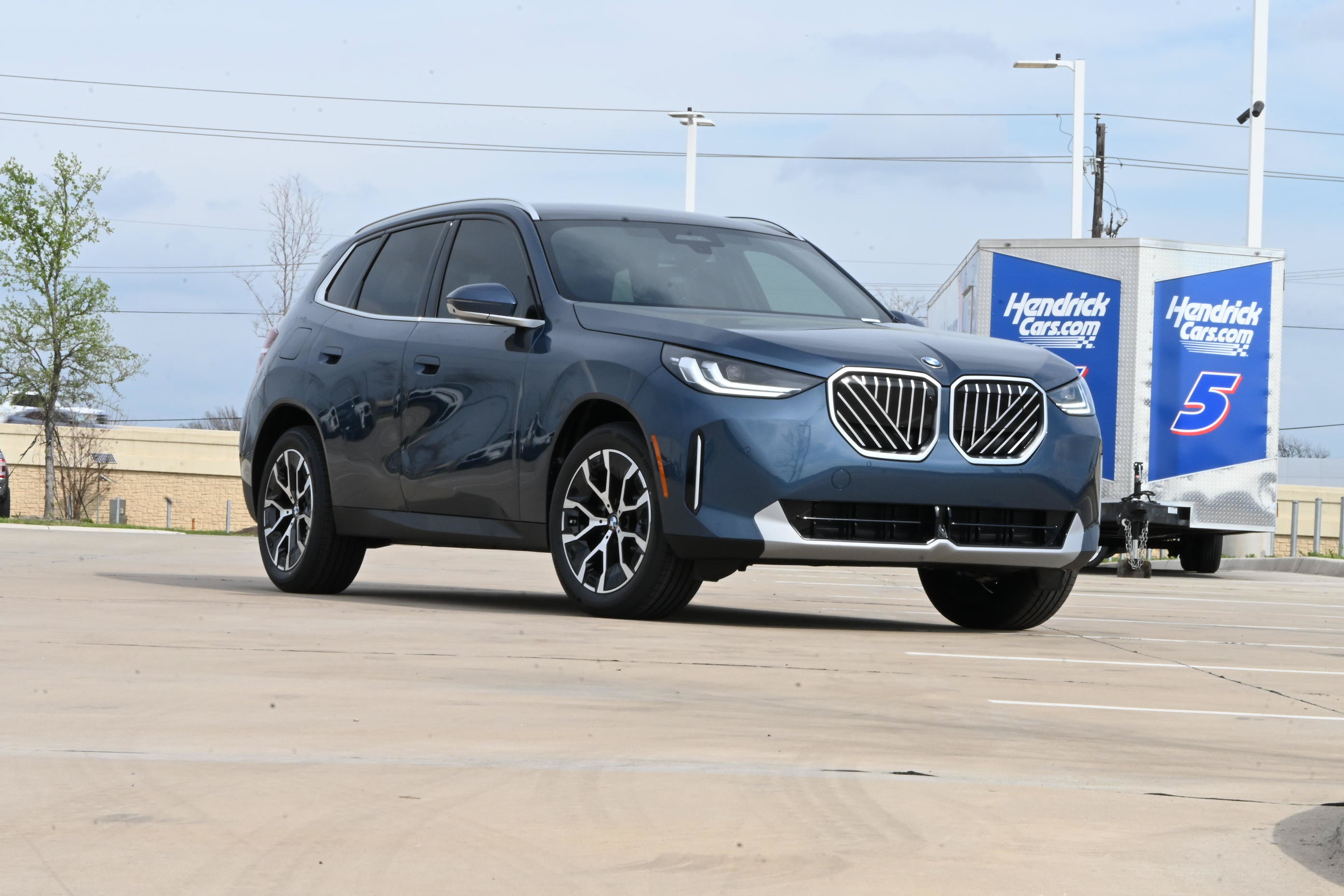 Used 2026 BMW X3 xDrive30i w/ Premium Package AWD/4WD image 2