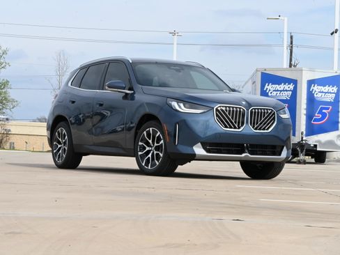 Used 2026 BMW X3 xDrive30i w/ Premium Package AWD/4WD image 2