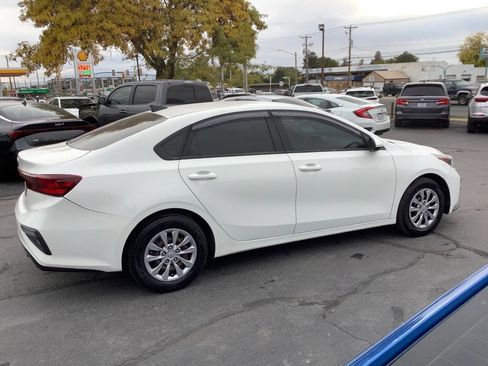 Used 2021 Kia Forte Sedan image 8