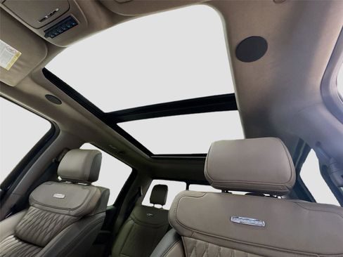 New 2025 Ford F350 Platinum w/ Platinum Plus Package image 22