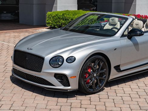Used 2023 Bentley Continental GT Mulliner AWD/4WD image 23
