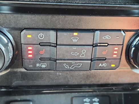 Used 2016 Ford F150 XLT w/ Equipment Group 302A Luxury image 23