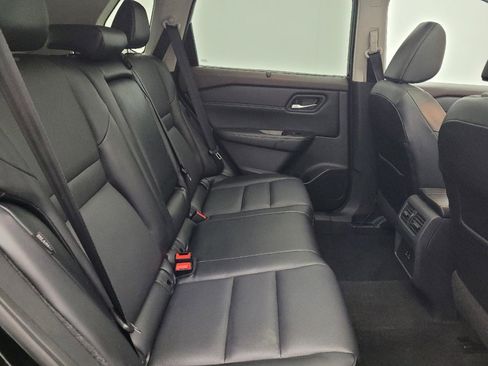 Used 2022 Nissan Rogue SV w/ SV Premium Package image 19