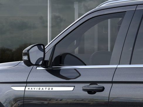 New 2025 Lincoln Navigator Reserve image 20