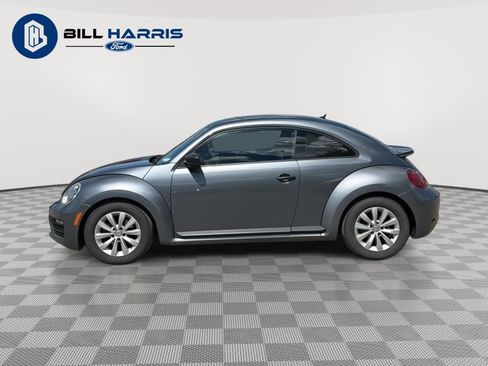 Used 2018 Volkswagen Beetle 2.0T S FWD image 8