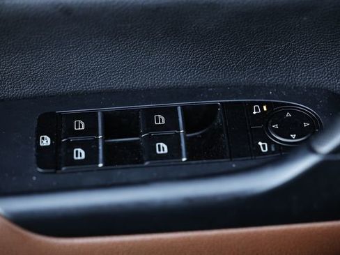 Used 2023 MAZDA CX-50 Meridian Edition w/ Apex Package image 17