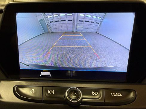 Used 2019 Chevrolet Blazer LT image 17