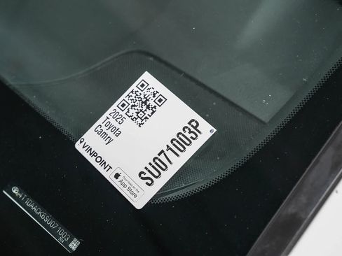 Used 2025 Toyota Camry SE FWD image 28