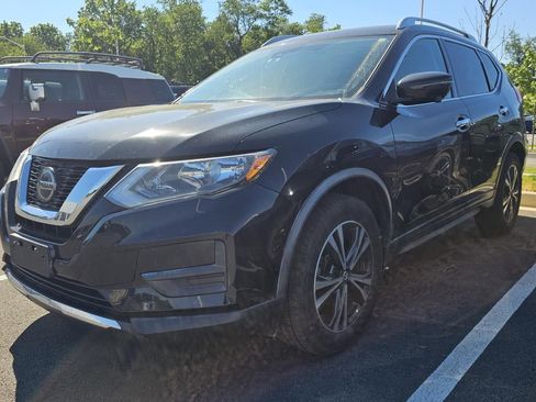 Used 2019 Nissan Rogue SV w/ Premium Package AWD/4WD image 1