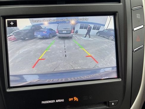 Used 2017 Lincoln MKC Reserve w/ Lincoln MKC Climate Package image 24