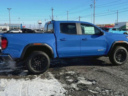New 2026 GMC Canyon Elevation w/ Convenience Package image 9