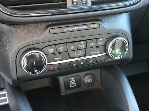 Used 2024 Ford Escape ST-Line image 18