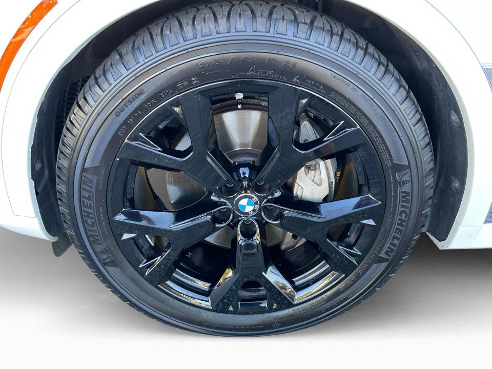 Used 2024 BMW X7 xDrive40i w/ Premium Package AWD/4WD image 27