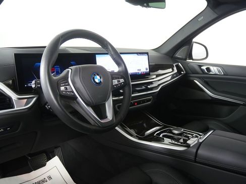 Used 2026 BMW X5 xDrive50e AWD/4WD image 12