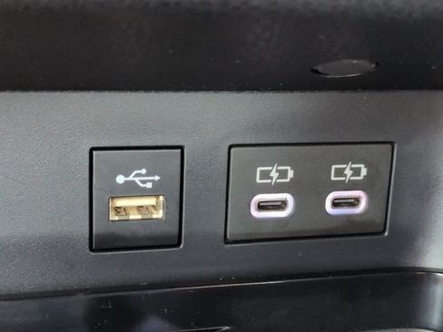 Used 2025 Toyota Camry SE w/ Multimedia Upgrade Package FWD image 21
