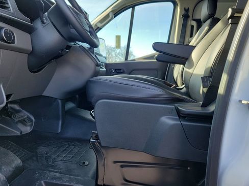 New 2026 Ford Transit 150 Low Roof image 16