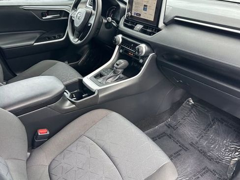 Certified 2025 Toyota RAV4 XLE AWD/4WD image 20