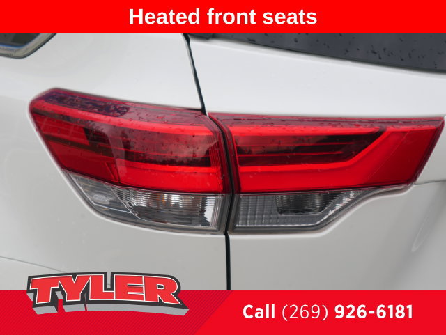 Used 2017 Toyota Highlander XLE AWD/4WD image 12