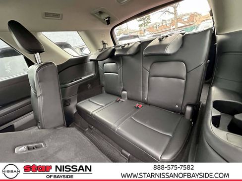 Certified 2024 Nissan Pathfinder SL w/ Black Appearance Package image 10