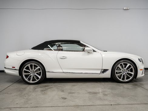 Used 2024 Bentley Continental GT Mulliner AWD/4WD image 18