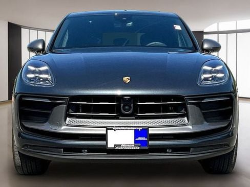 Used 2026 Porsche Macan AWD/4WD image 2
