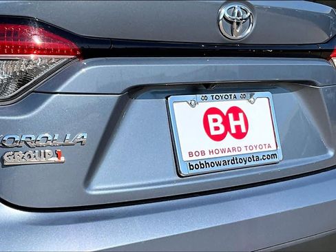 Used 2025 Toyota Corolla LE FWD image 29
