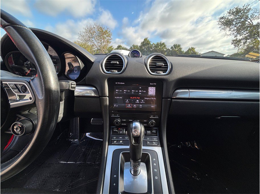 Used 2018 Porsche 718 Cayman GTS RWD image 11