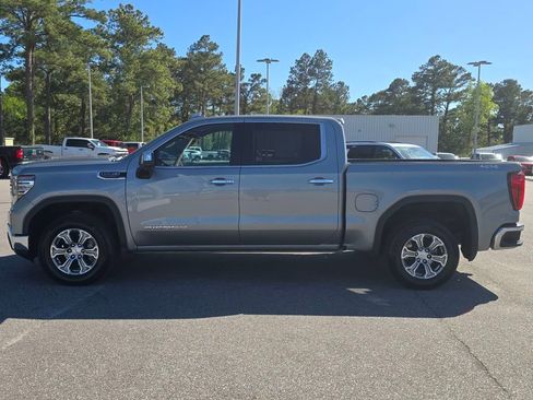 Certified 2025 GMC Sierra 1500 SLT image 2