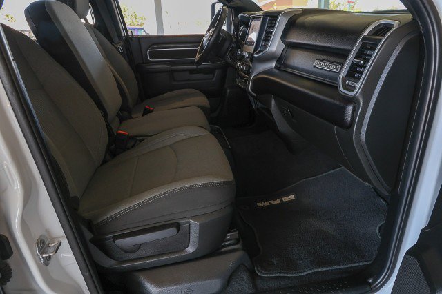 Used 2024 RAM 2500 Big Horn AWD/4WD image 30