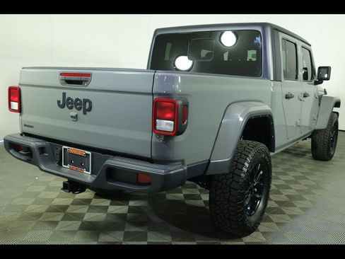 Used 2022 Jeep Gladiator Sport AWD/4WD image 13