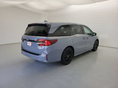 Used 2025 Honda Odyssey Sport-L image 5