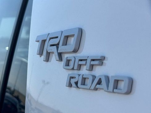 Used 2024 Toyota 4Runner TRD Off-Road Premium image 32