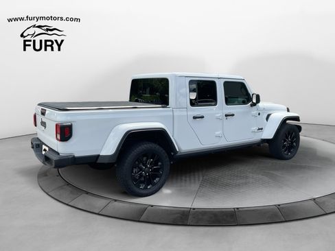 Used 2024 Jeep Gladiator Sport AWD/4WD image 3
