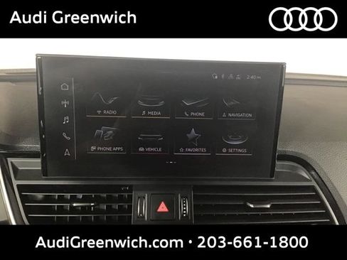 Used 2023 Audi Q5 2.0T Premium w/ Convenience Package AWD/4WD image 17