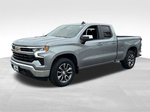 Used 2024 Chevrolet Silverado 1500 LT AWD/4WD image 23
