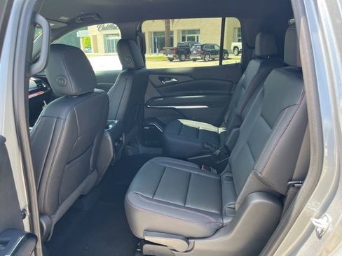 New 2026 Chevrolet Traverse Z71 w/ Enhanced Driving Package AWD/4WD image 42