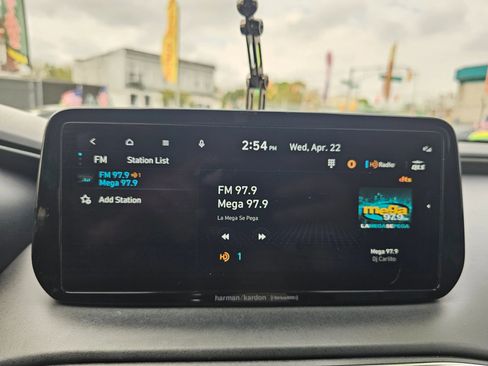 Used 2023 Hyundai Santa Fe Limited image 22