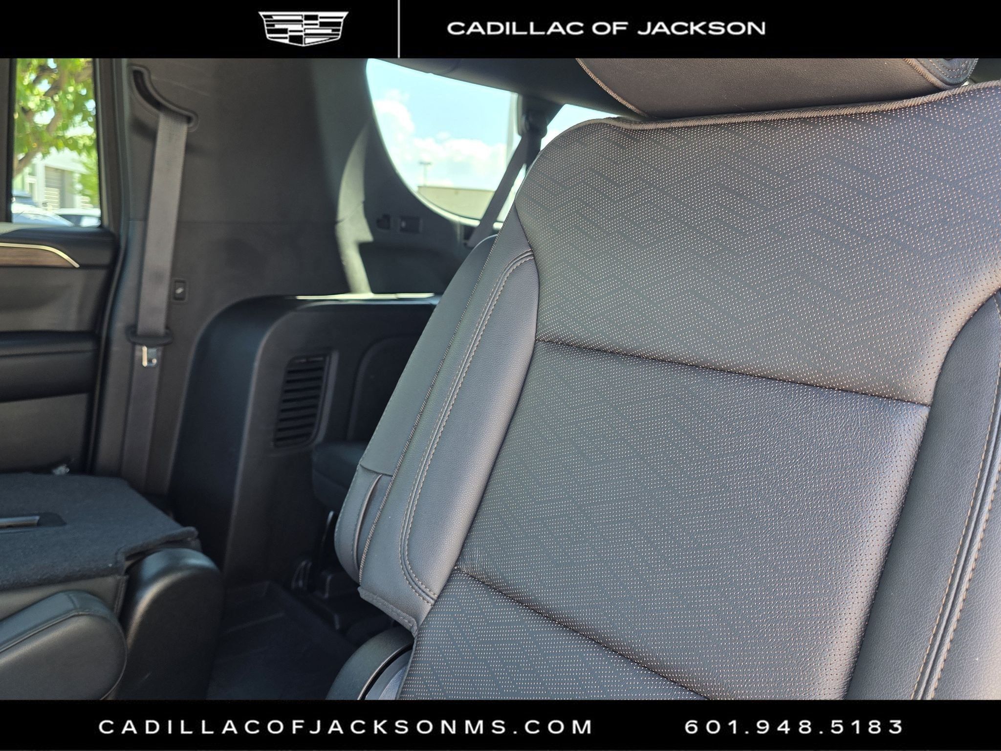 Used 2021 Chevrolet Suburban High Country RWD image 26