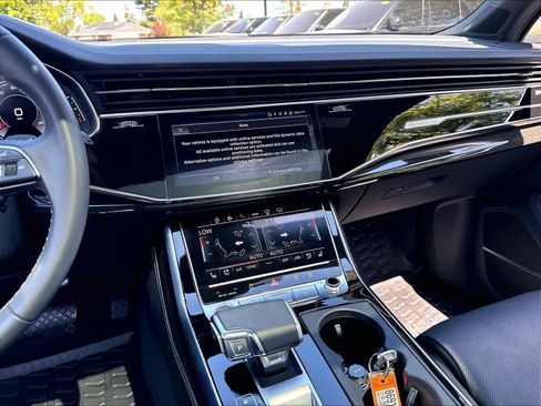 Used 2025 Audi Q7 3.0T Prestige w/ Prestige Package AWD/4WD image 9