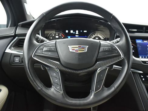 Certified 2023 Cadillac XT5 Sportv w/ Technology Package image 14