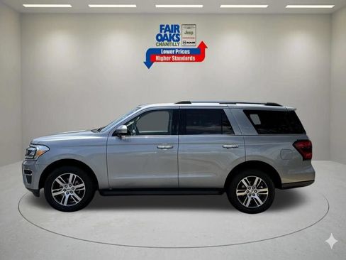 Used 2024 Ford Expedition Limited AWD/4WD image 10