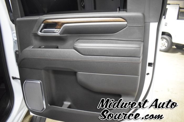 Used 2026 Chevrolet Silverado 3500 High Country w/ High Country Premium Package AWD/4WD image 35