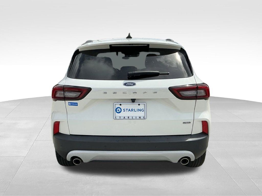 Certified 2023 Ford Escape SE FWD image 4